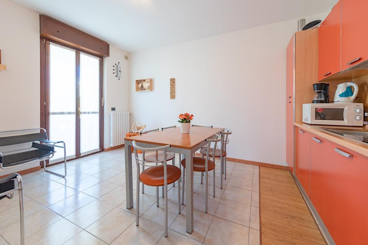 La Mimosa B03 By Wonderful Italy *